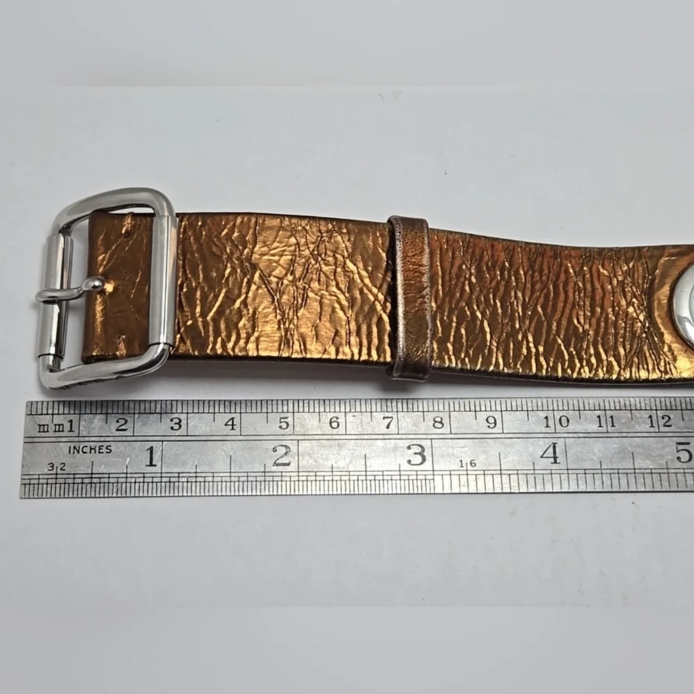 Womens Marc Jacobs MBM2004 Wrist Watch Leather Band Belt Buckle New Battery